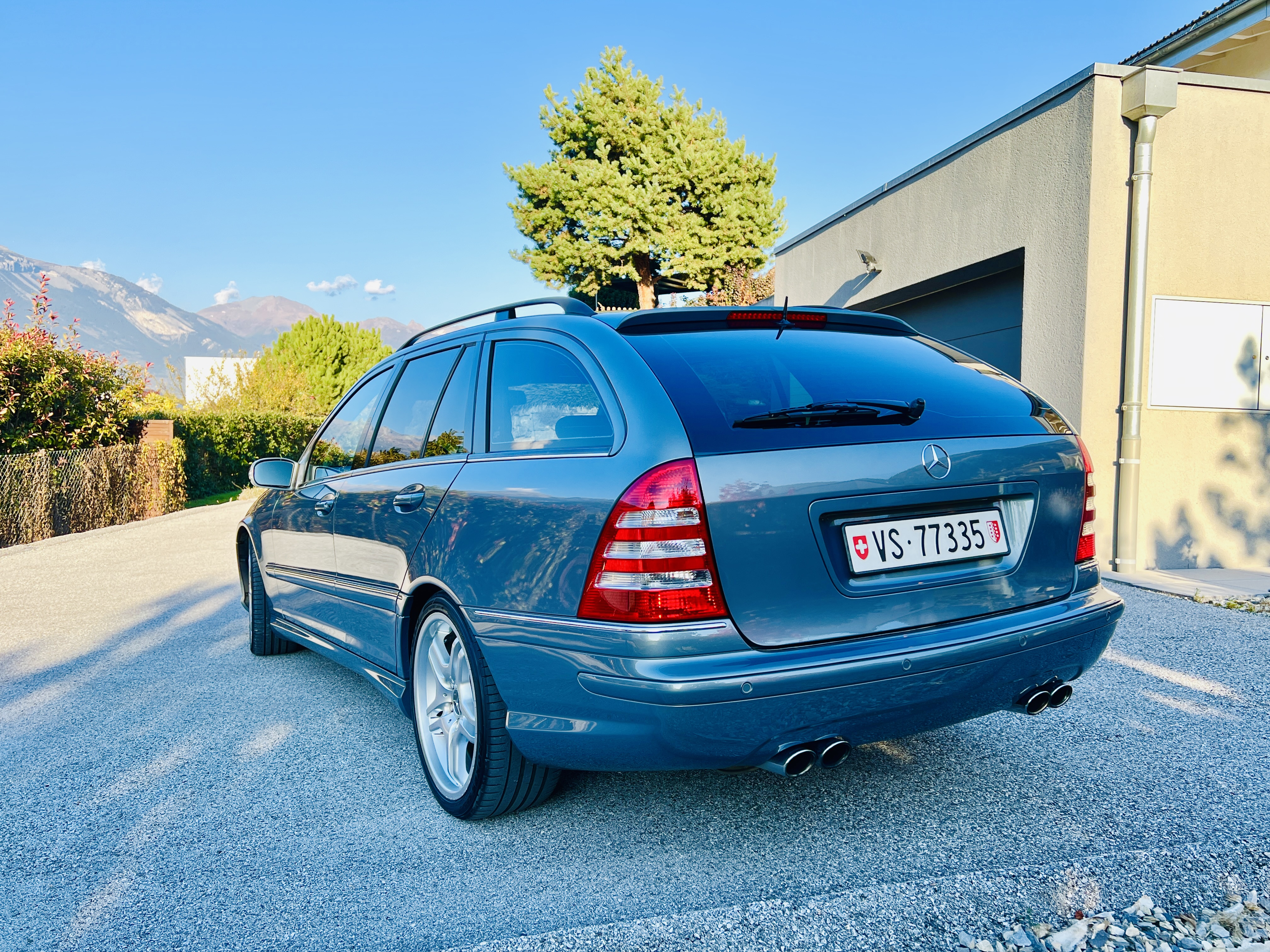 Mercedes C55 AMG - photo 18